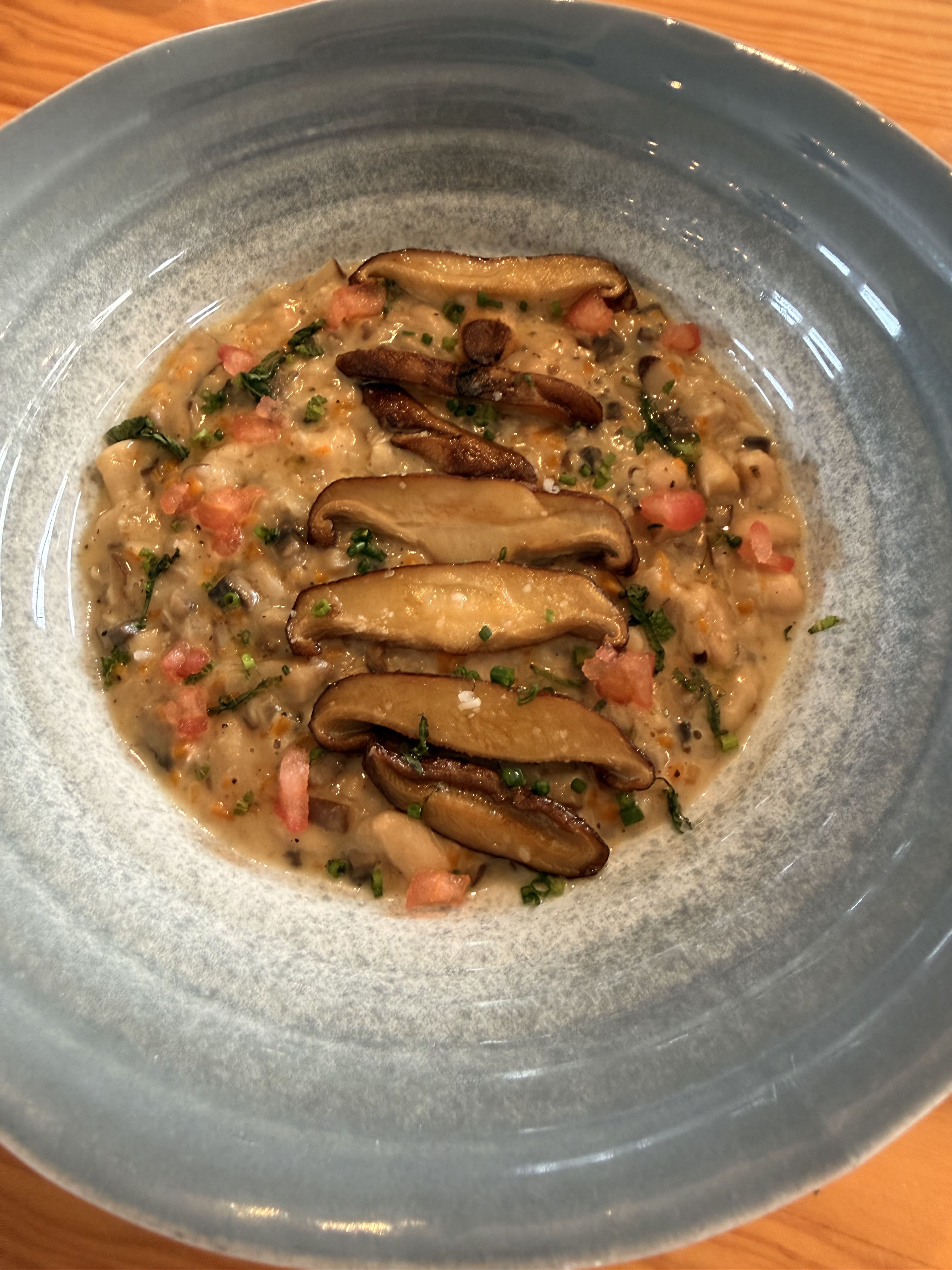 Nourriture fraîche et ingrédients locaux portugais au restaurant Amor Meco à Aldeia do Meco, Setúbal