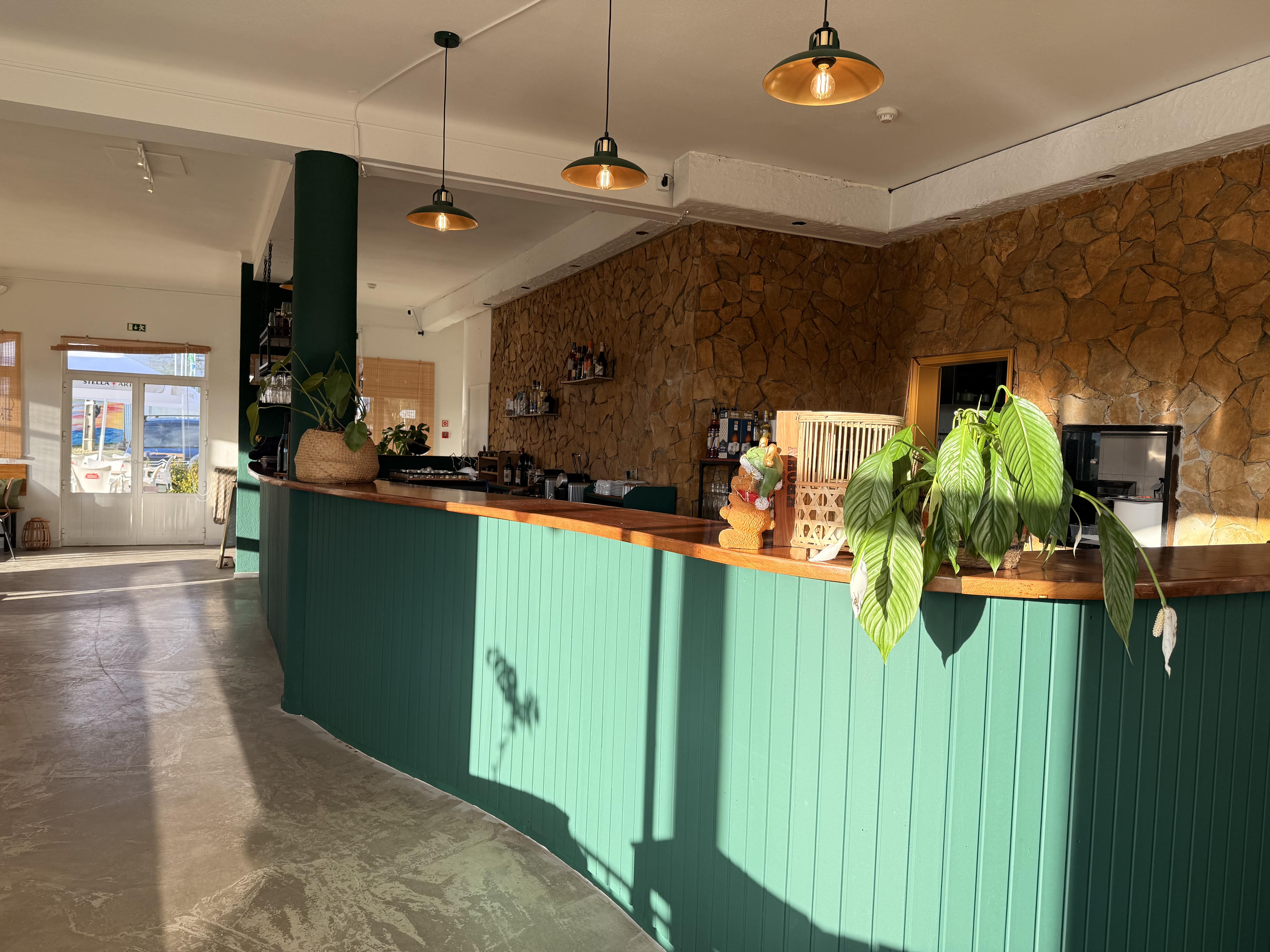 Bar du restaurant Amor Meco à Aldeia do Meco, Setúbal